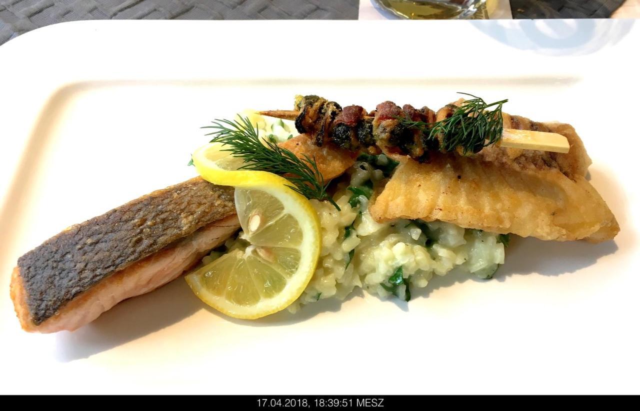 Gasthaus Knudsen Utersum المظهر الخارجي الصورة