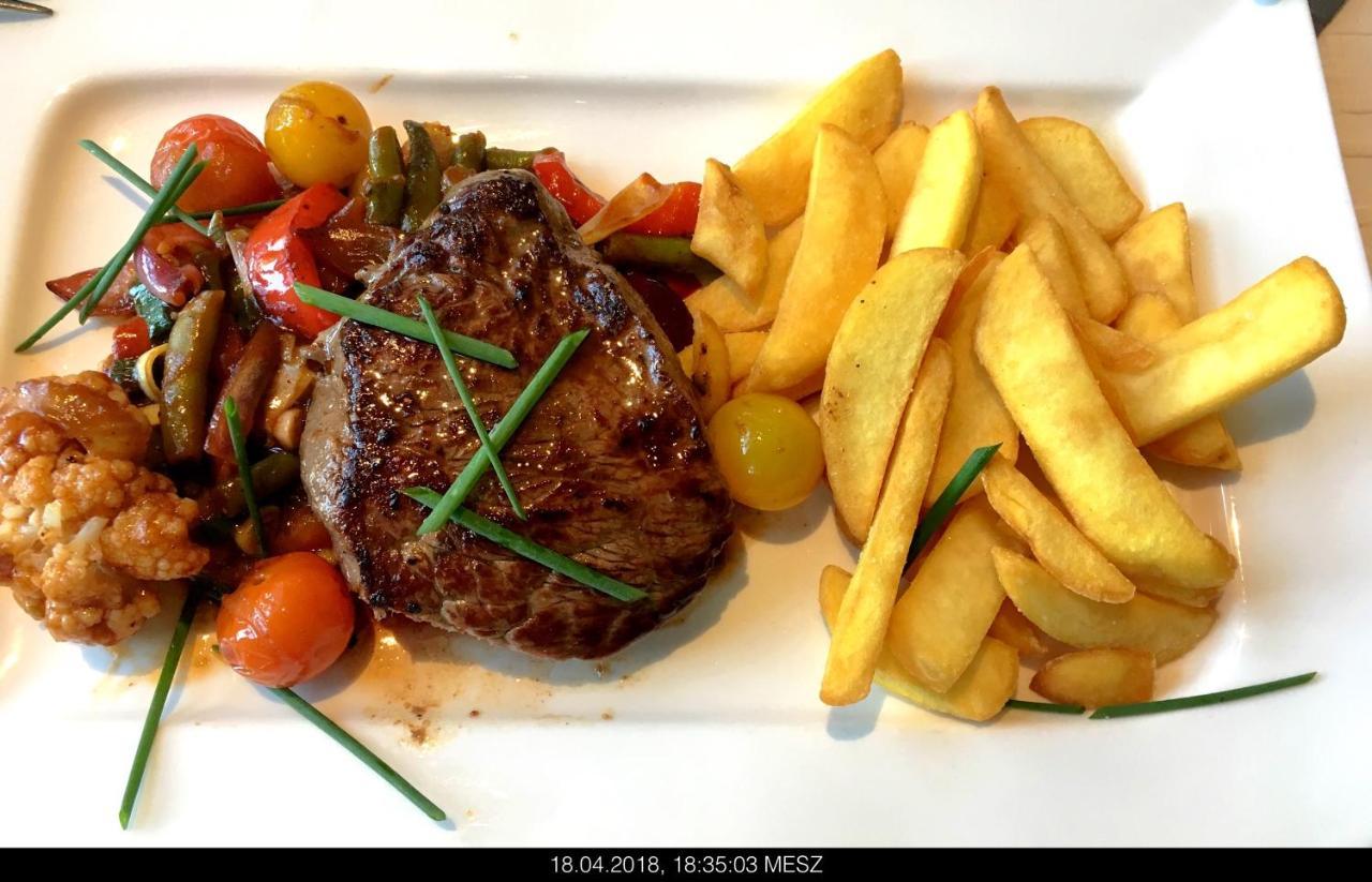 Gasthaus Knudsen Utersum المظهر الخارجي الصورة